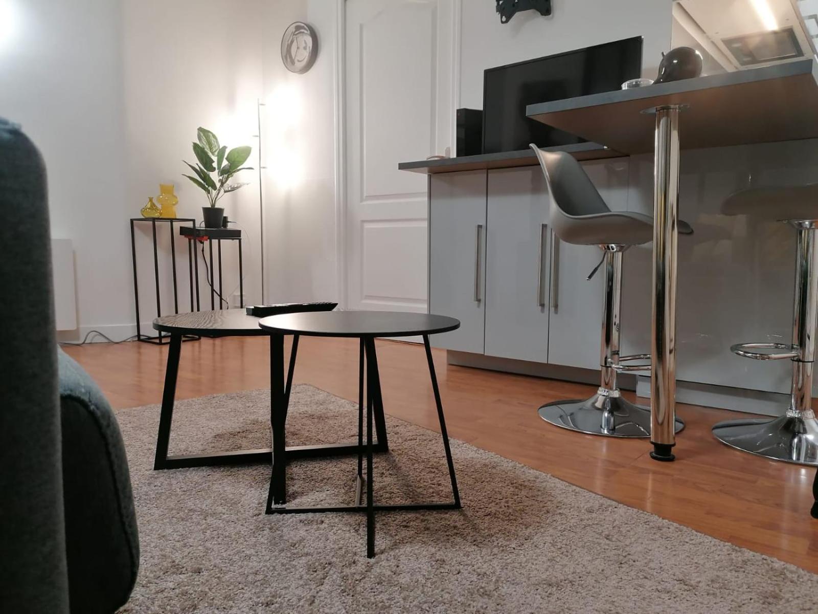 Modern Home Proche De Disneyland Et Paris ฌอม-ซัวร์-มาร์น ภายนอก รูปภาพ